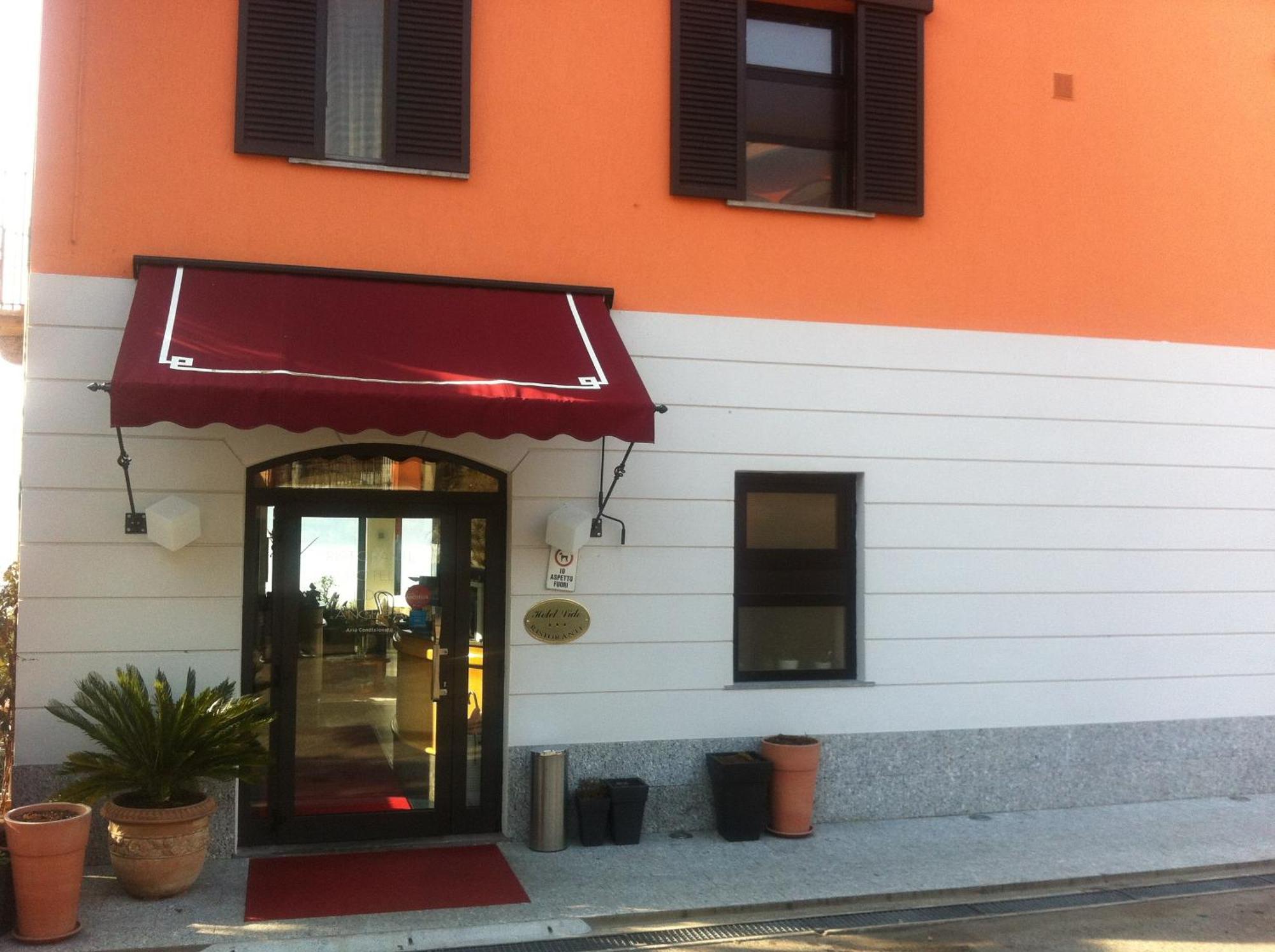 Hotel Lido Ranco Exterior foto