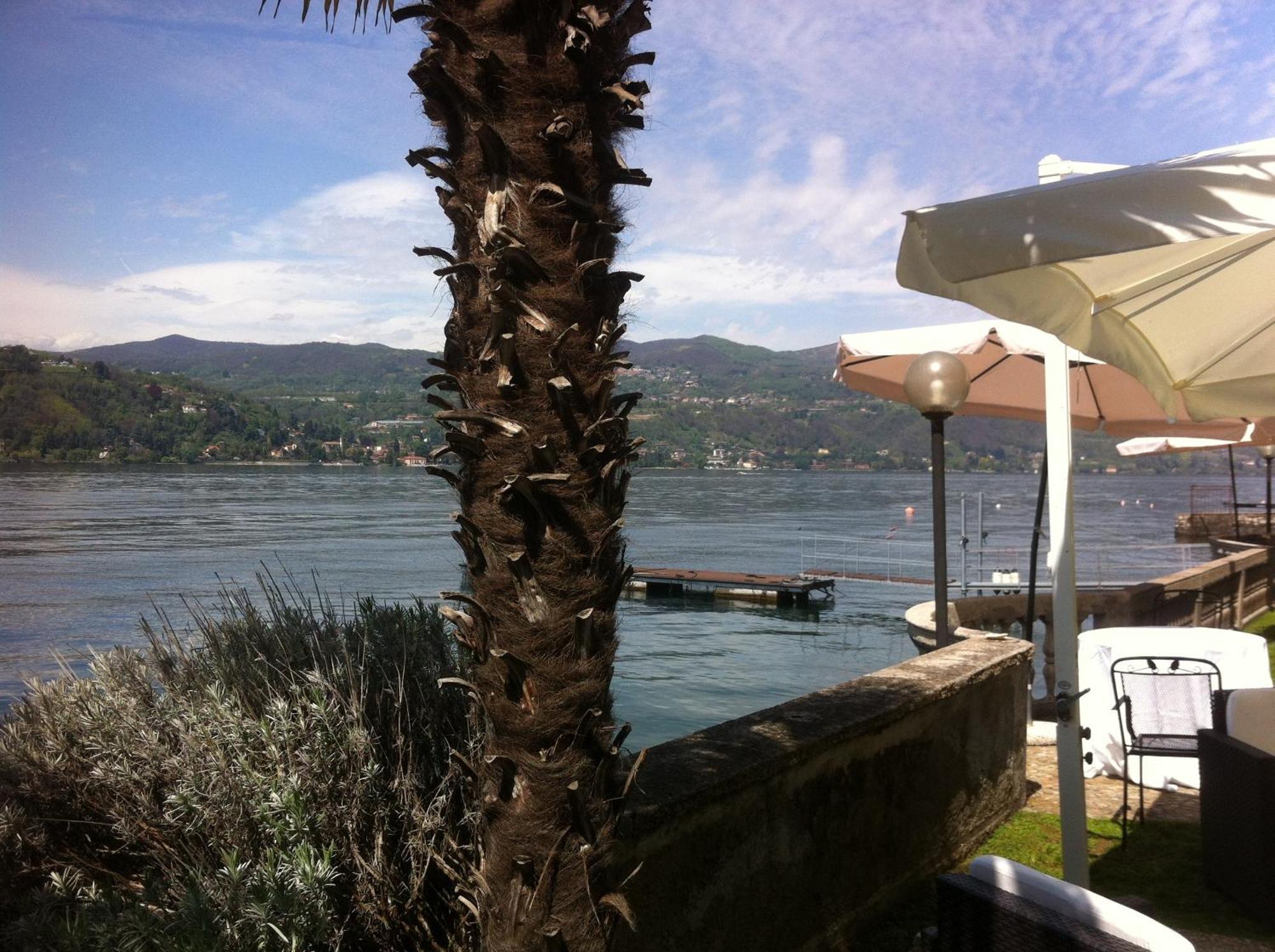 Hotel Lido Ranco Exterior foto
