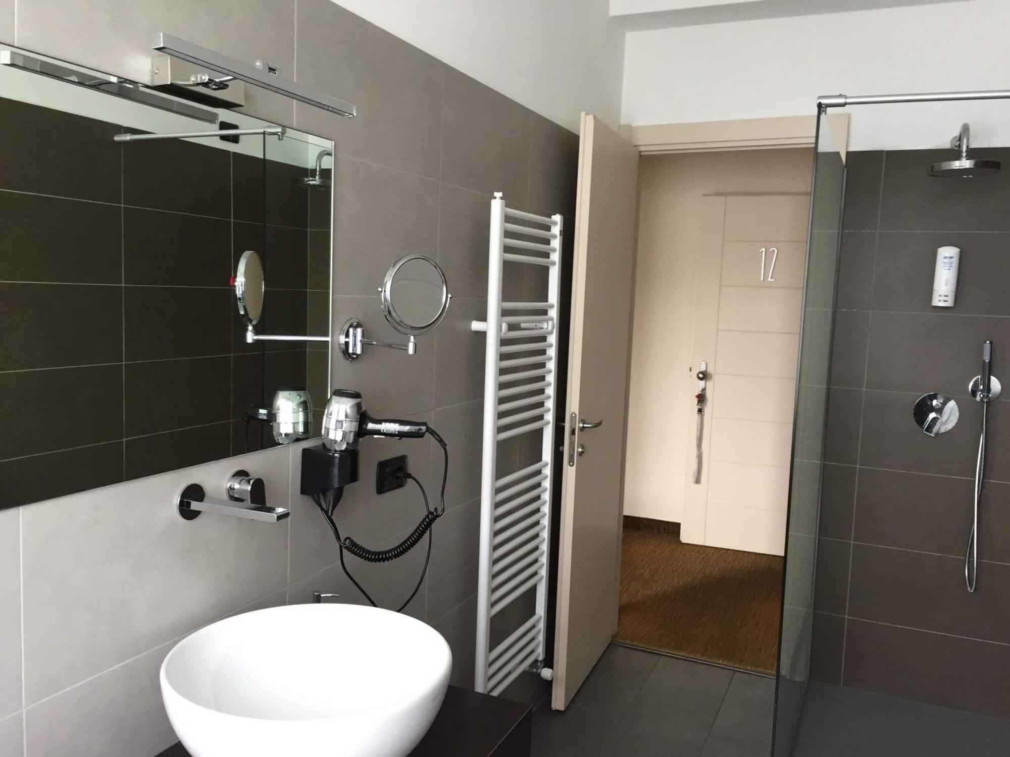 Hotel Lido Ranco Habitación foto